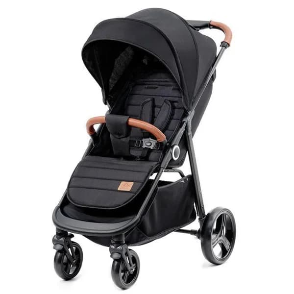 Silla paseo Grande plus negra KINDERKRAFT, 105x57x95 cm Chasis de aluminio, respaldo multiposición, fácil plegado con una sola mano, suspensión en las cuatro ruedas, capota extensible con ventana y cesta portaobjetos. Peso máximo recomendado 22 kg. Homologación Europea EN 1888 - 188 ud - Imagen del producto en Findit