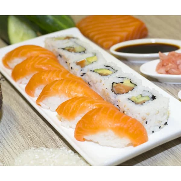 . Plato preparado de sushi (6) y California (6) SUSHI GOURMET 12 uds. - 0.35 kg - Imagen del producto en Findit