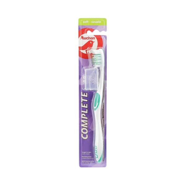 PRODUCTO ALCAMPO Cepillo de dientes con raspador de lengua y filamentos suaves AUCHAN Complete. - 1 ud - Imagen del producto en Findit