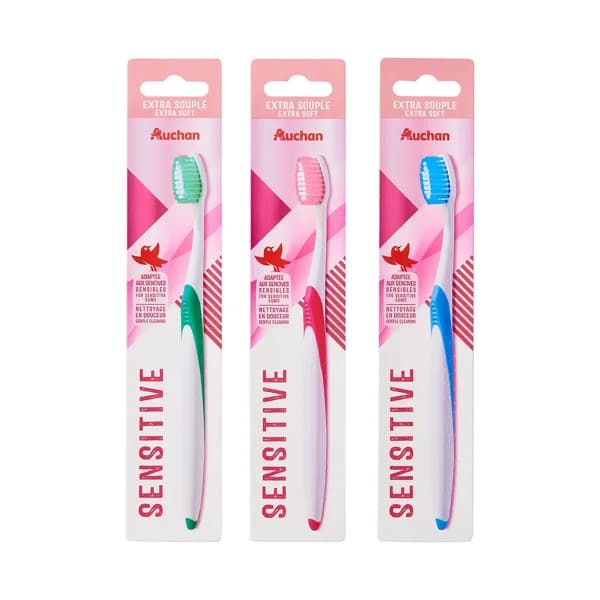 PRODUCTO ALCAMPO Sensitive Cepillo de dientes con cabezal pequeño y filamentos extra suaves. - 1 ud - Imagen del producto en Findit