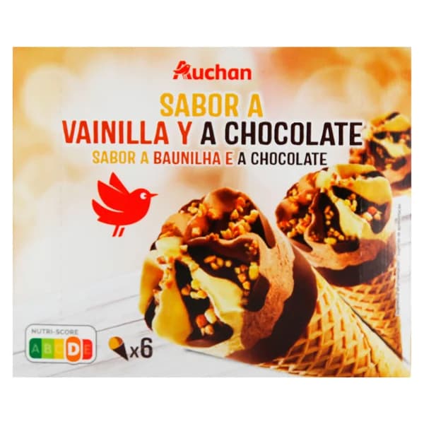 AUCHAN Conos de helado de vainilla y chocolate con trocitos de almendra caramelizada 6 x 120 ml. Producto Alcampo - 0.72 l - Imagen del producto en Findit