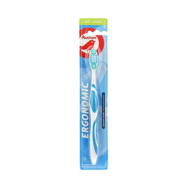 PRODUCTO ALCAMPO Cepillo de dientes con raspador de lengua y filamentos suaves AUCHAN Ergonomic. - 1 ud - Imagen del producto en Findit